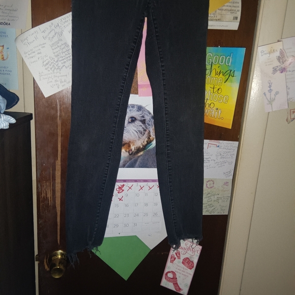 MADEWELL 9" high rise raw hem jeans - Picture 6 of 10